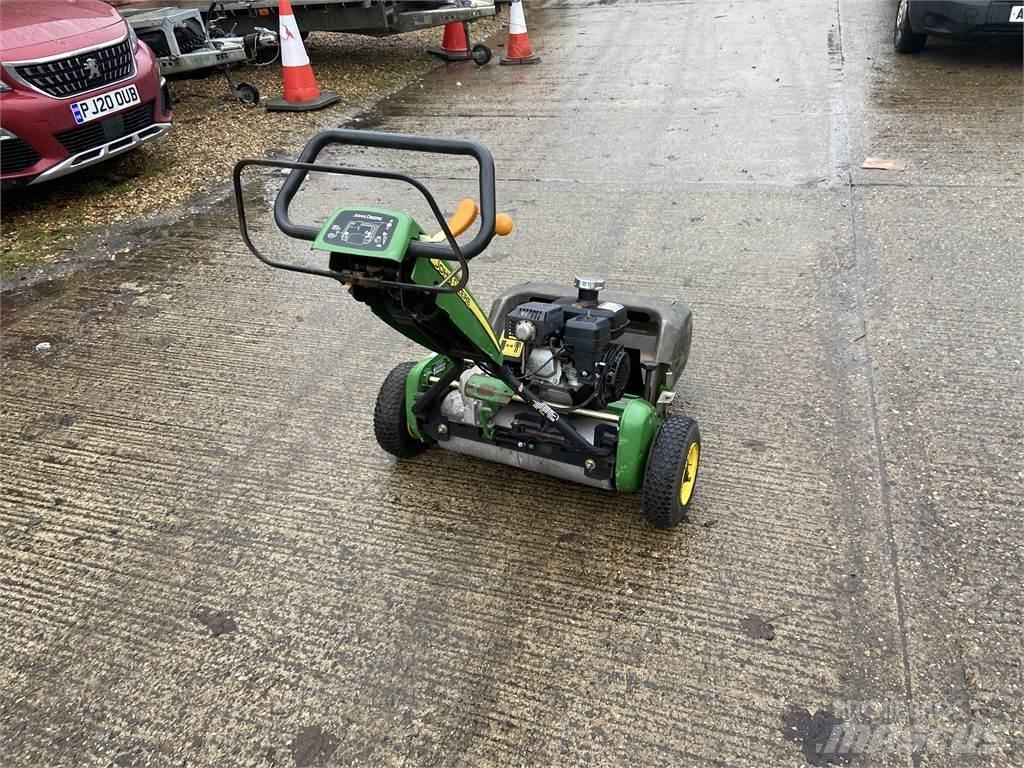 John Deere 220C Agriculture - Others