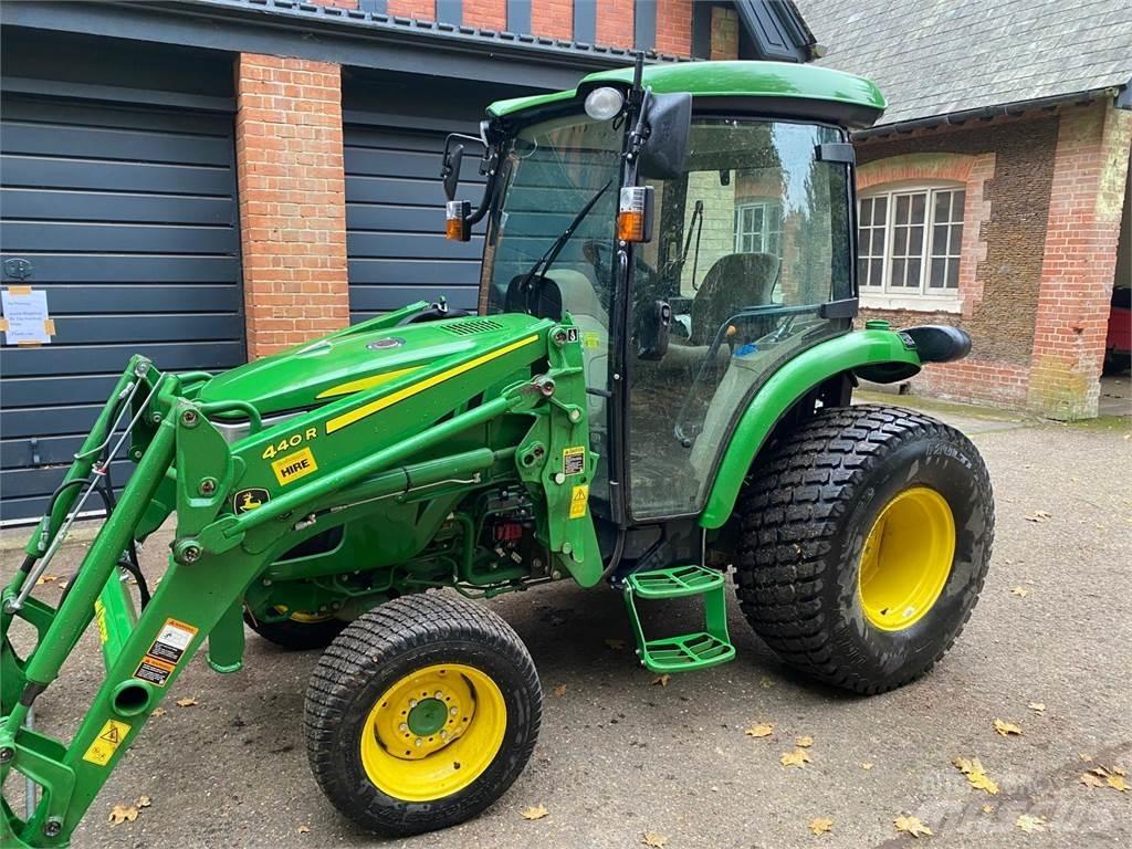 John Deere 4066R Compact tractors