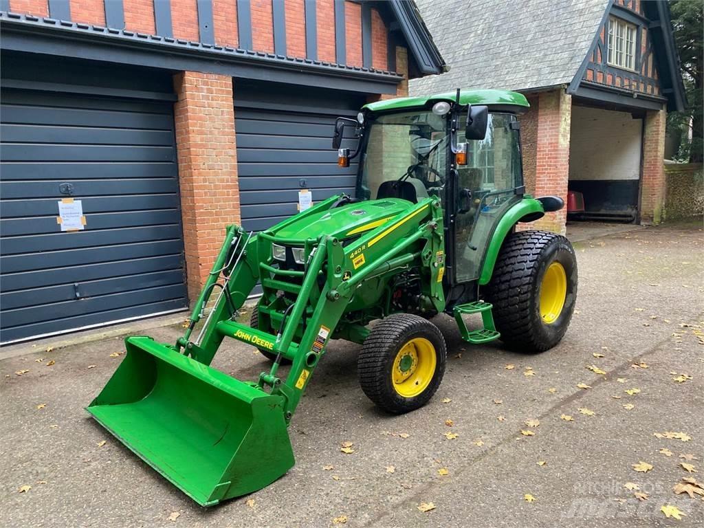 John Deere 4066R Compact tractors