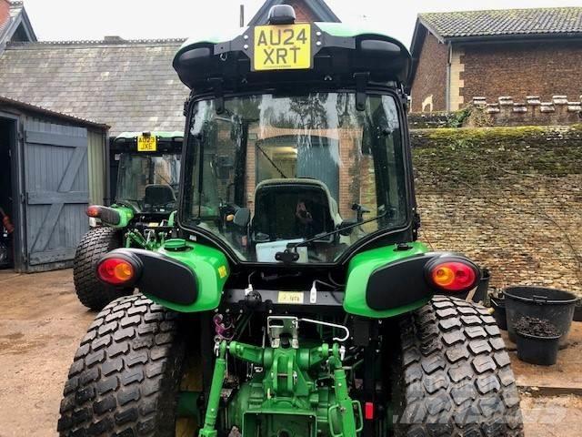 John Deere 4066R Compact tractors