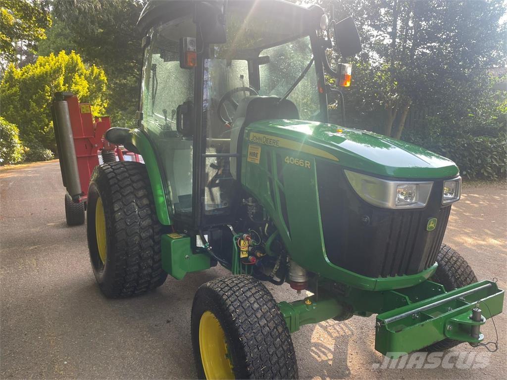 John Deere 4066R Compact tractors