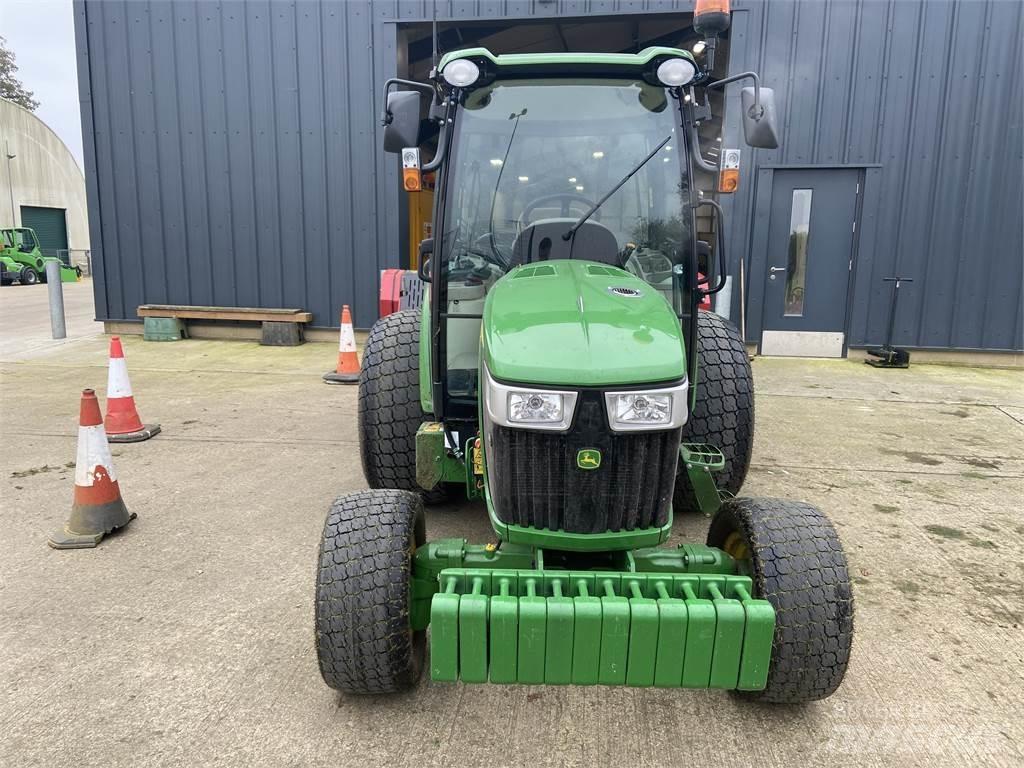 John Deere 4066R Compact tractors