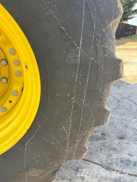 John Deere 7250R Tractors