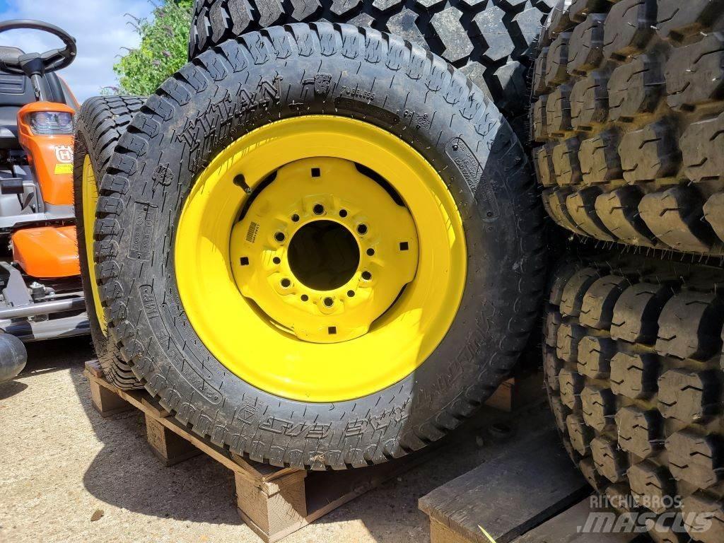 John Deere WHEELS Compact tractors