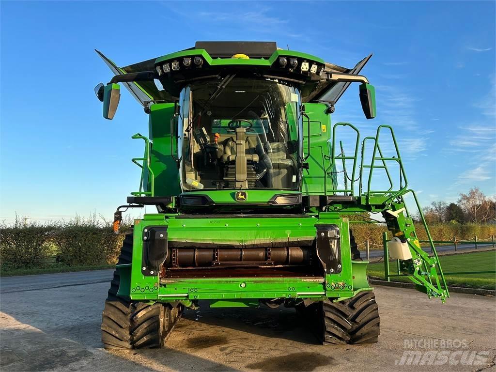 John Deere X91100 Combine harvesters