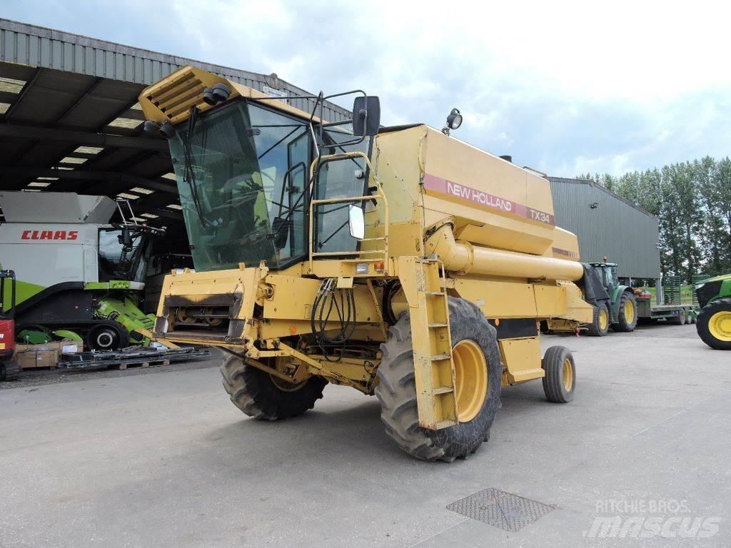 New Holland TX34 Combine harvesters