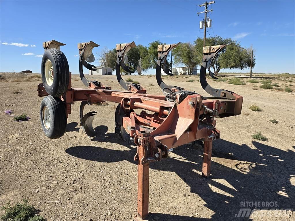 Ace 5 Bottom Conventional ploughs