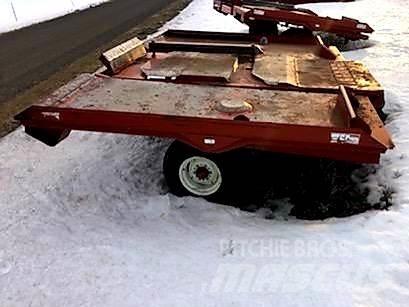 Hesston  Bale clamps