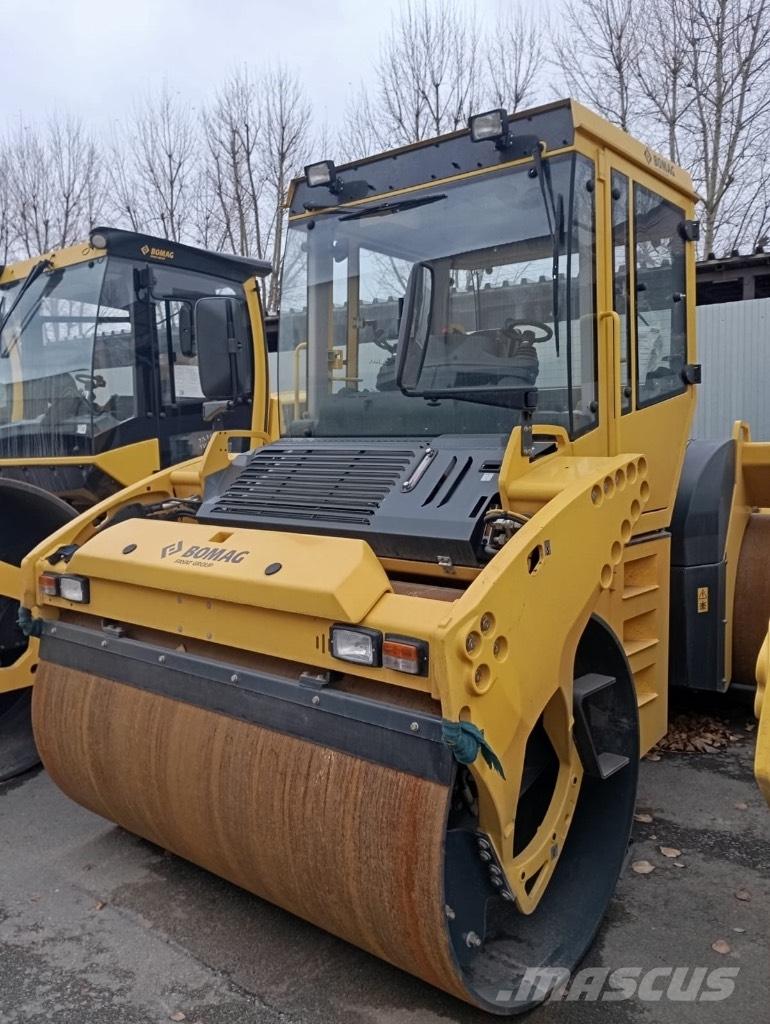 Bomag BW 203 AD-4 Twin drum rollers