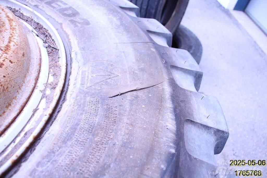 Michelin XMINED2 Tyres, wheels and rims