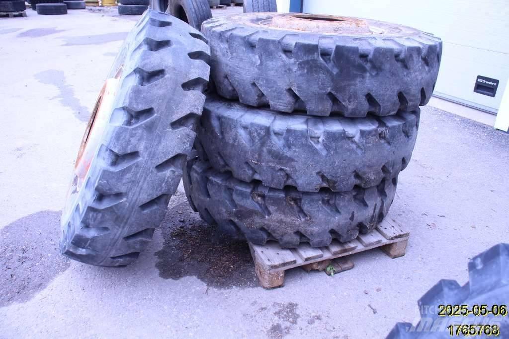 Michelin XMINED2 Tyres, wheels and rims