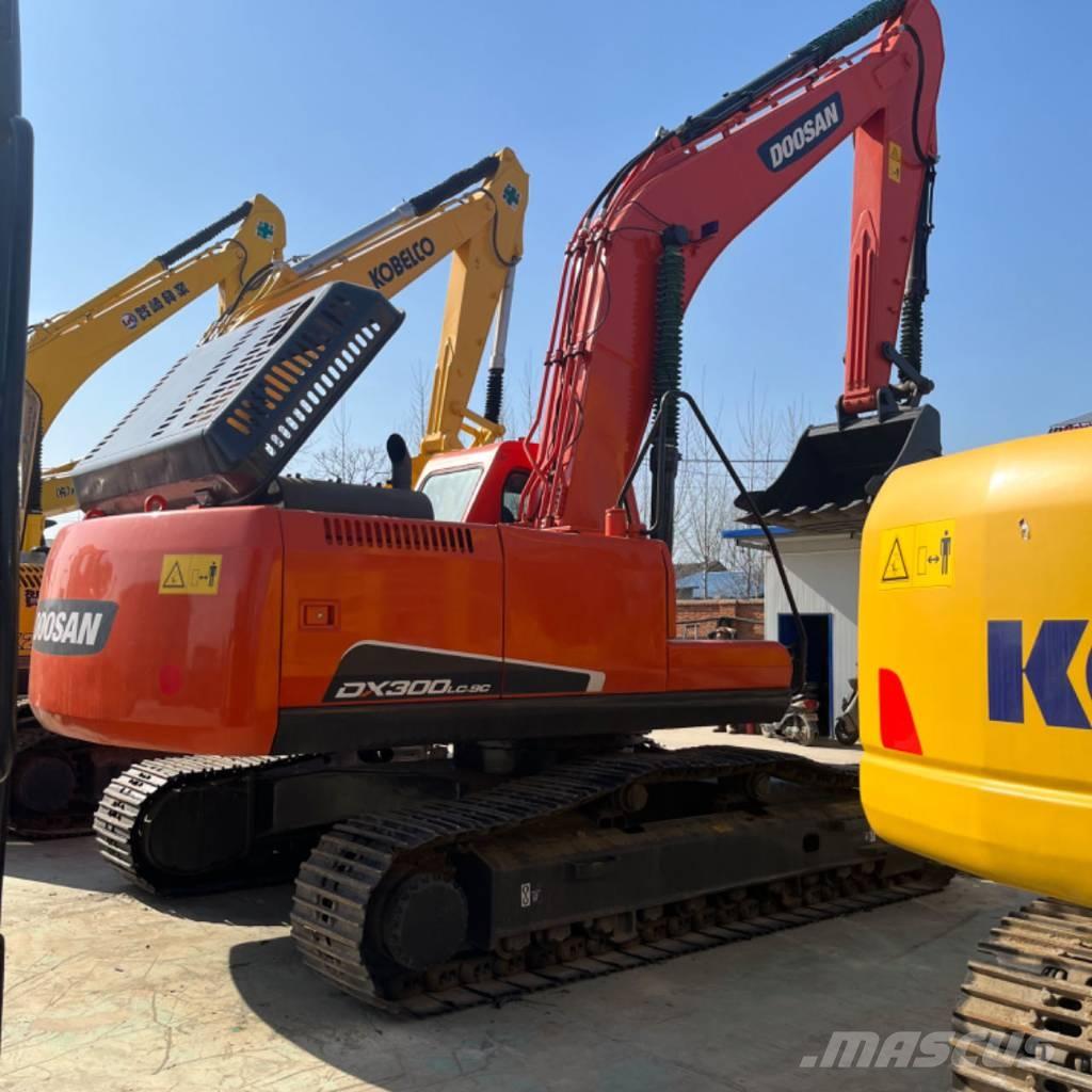 Doosan DX 300 Crawler excavators