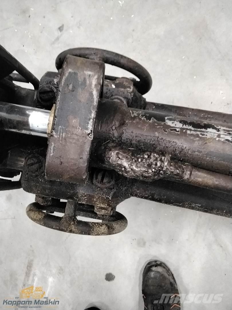 Ösa 374 Forwarder cranes