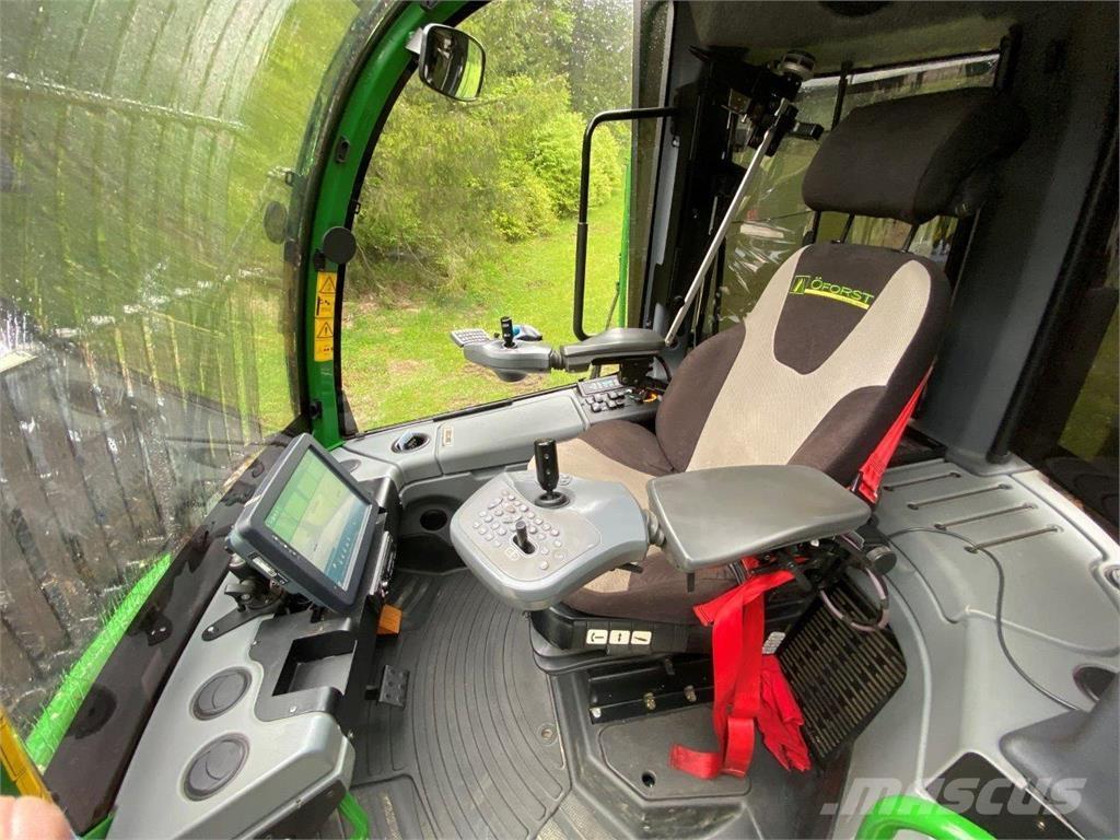 John Deere 1270 G Harvesters