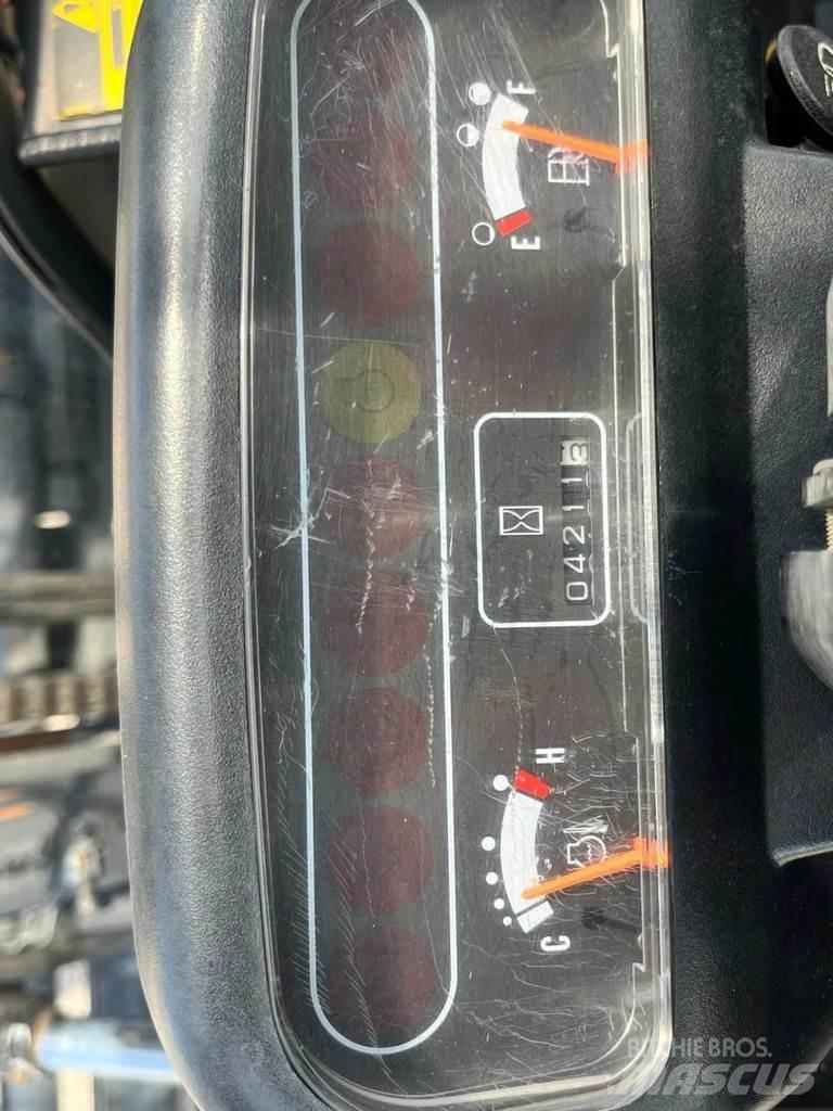 CAT DP70 Diesel trucks