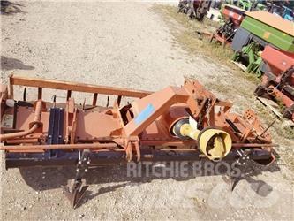 Kuhn HR 302 Harrows