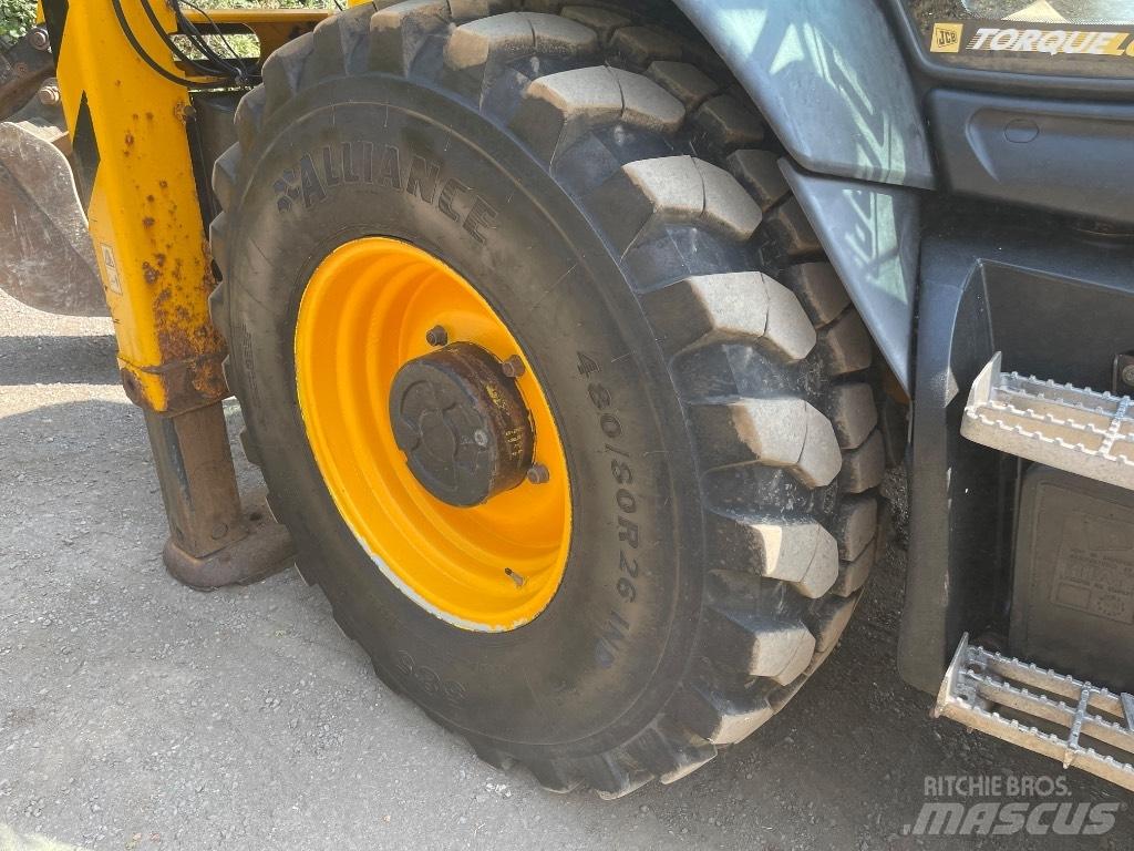 JCB 3 CX Backhoe loaders