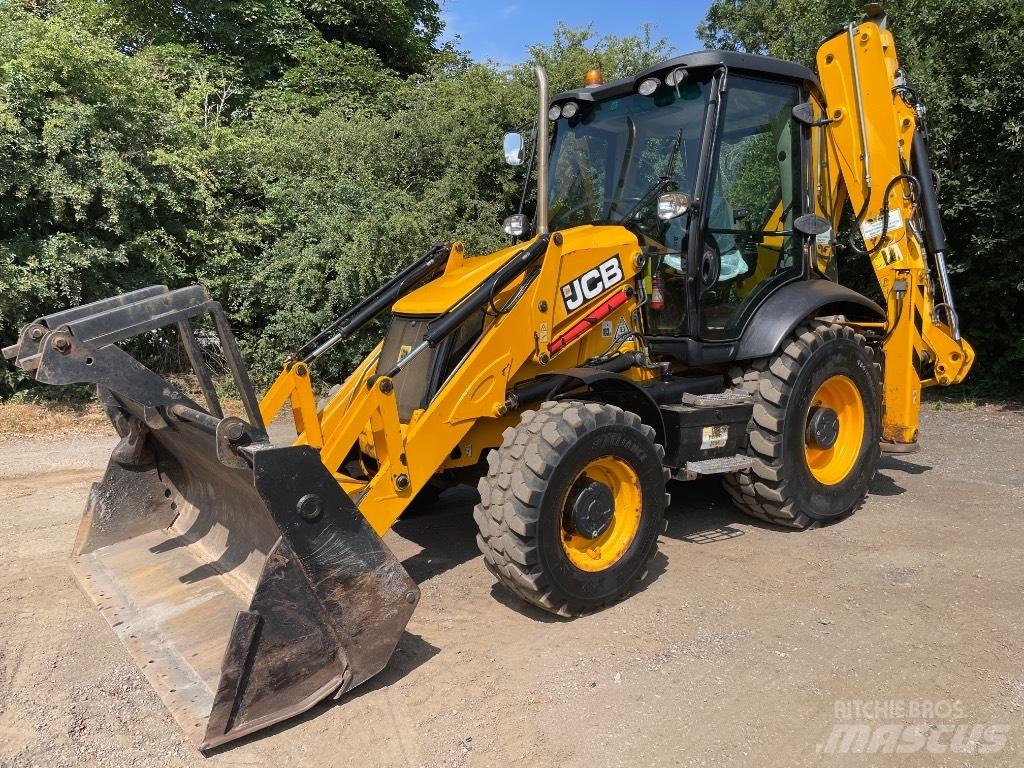 JCB 3 CX Backhoe loaders