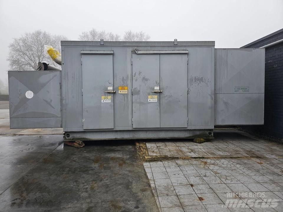 Perkins 800 KVA Diesel Generators