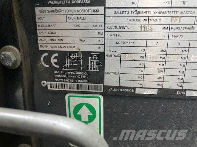 Doosan D35C-7 Diesel trucks