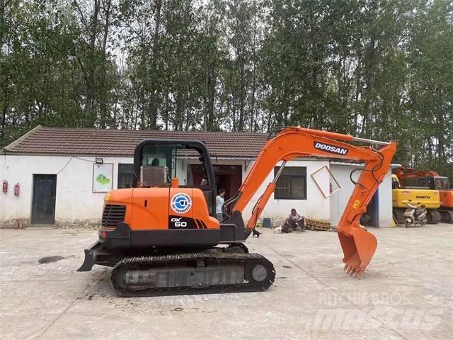 Doosan DX80 Mini excavators < 7t (Mini diggers)