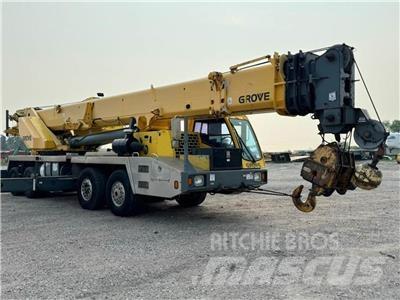 Grove TMS800E Tracked cranes