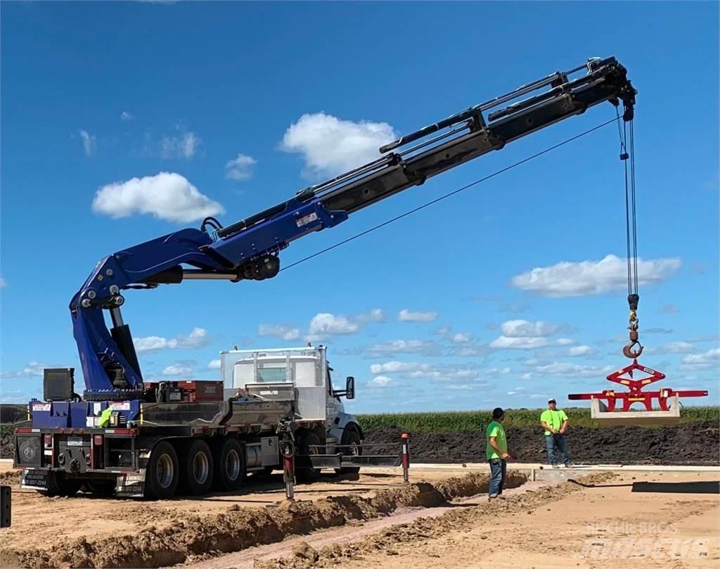 PM 100026-SP Crane trucks