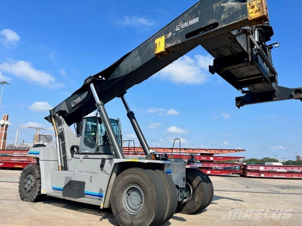 Kalmar DRG450-60S5 Reachstackers