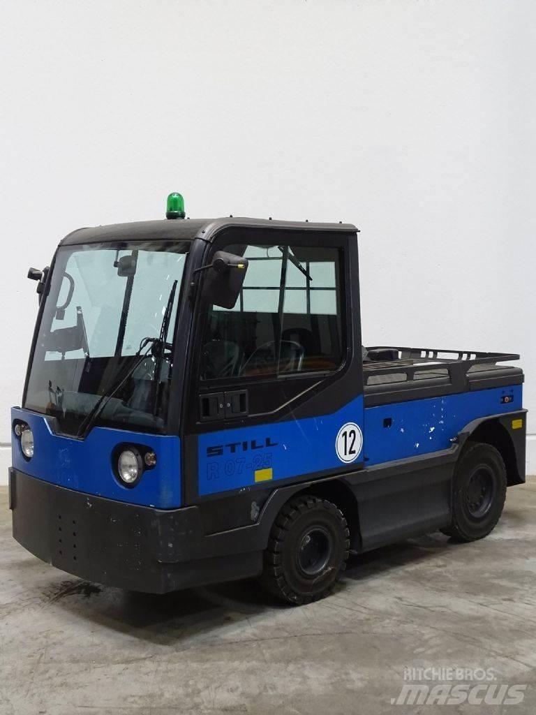 Linde P250 Towing trucks