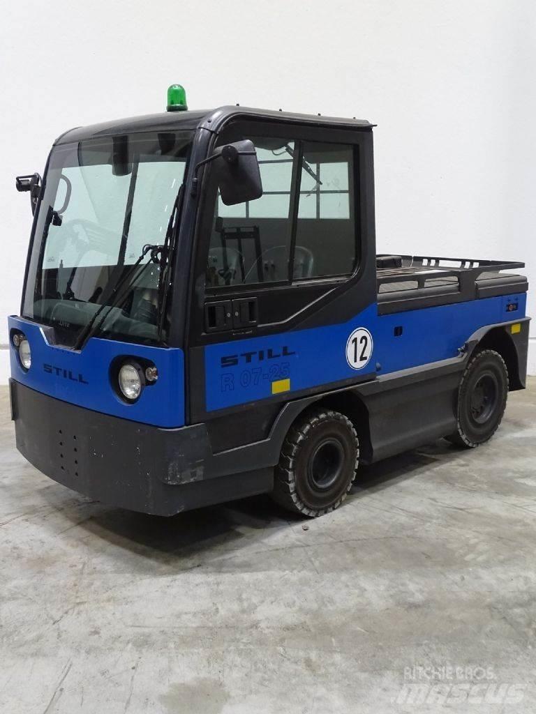 Linde P250 Towing trucks