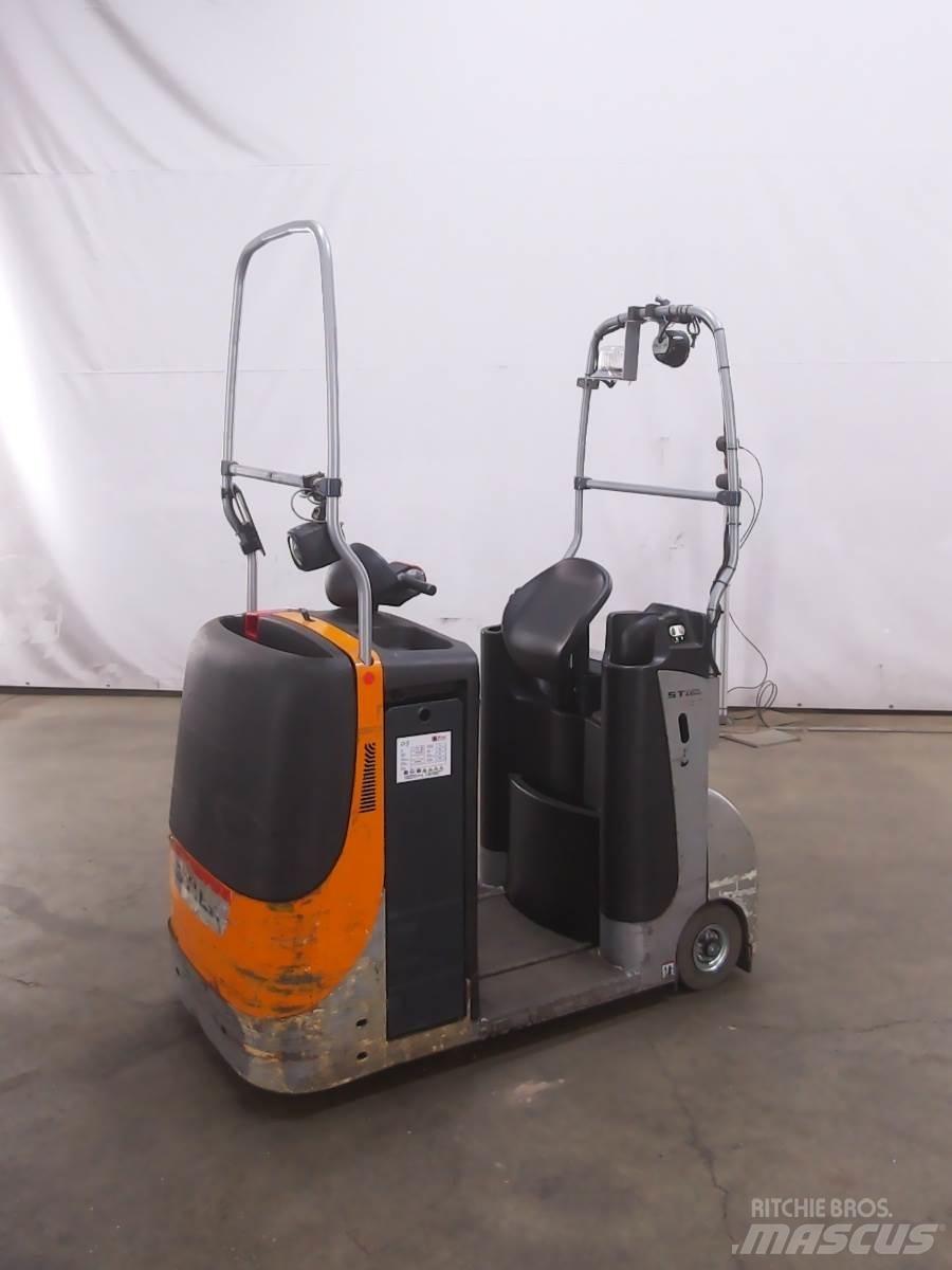 Still CX-T Towing trucks