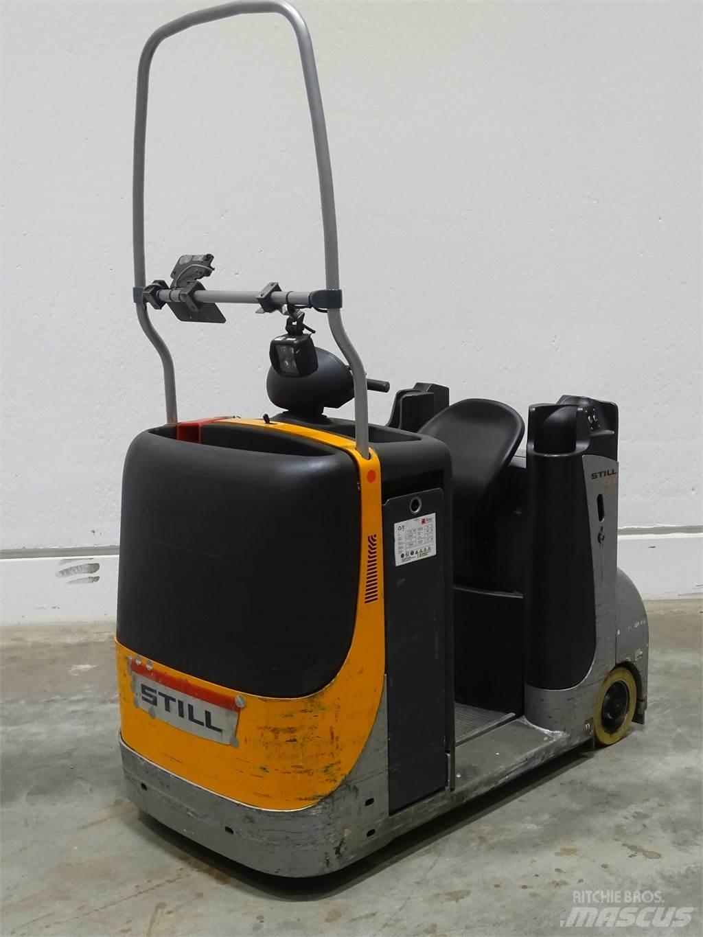 Still CX-T Towing trucks