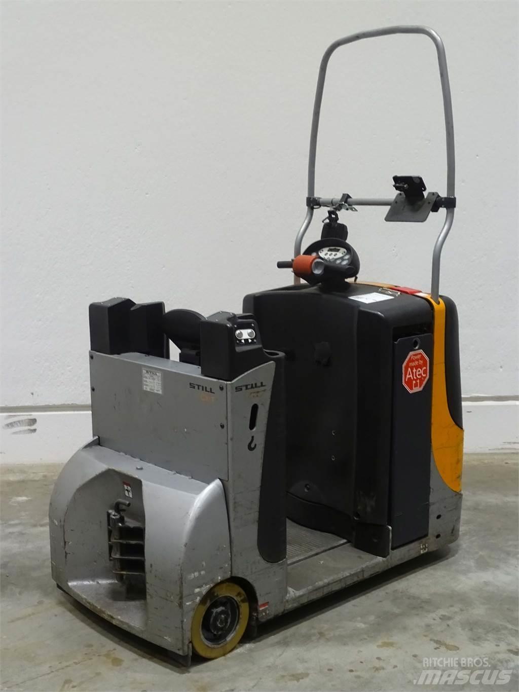Still CX-T Towing trucks