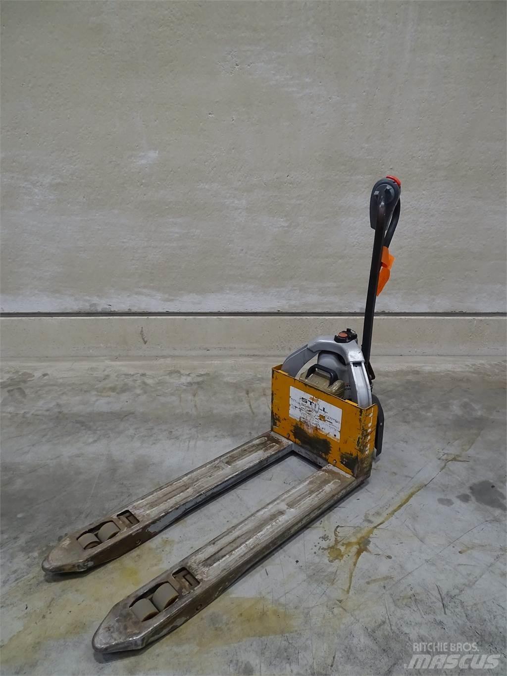 Still ECH12 Low lifter