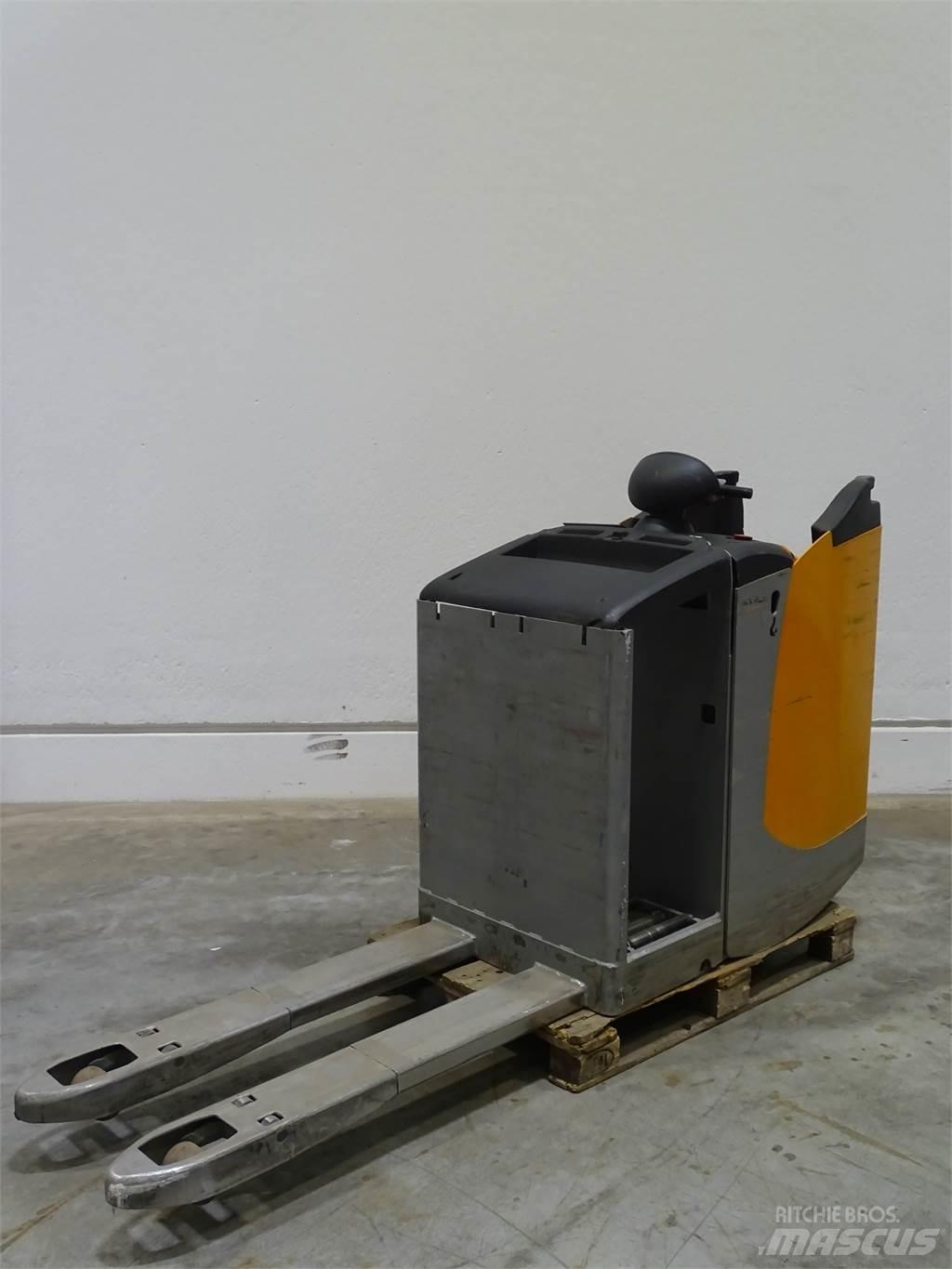 Still EXU-S22 Low lifter