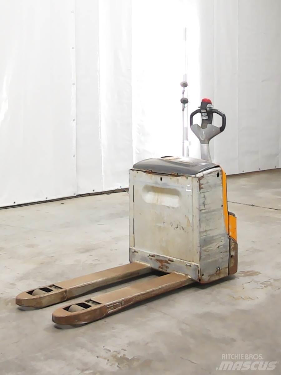 Still EXU16 Low lifter