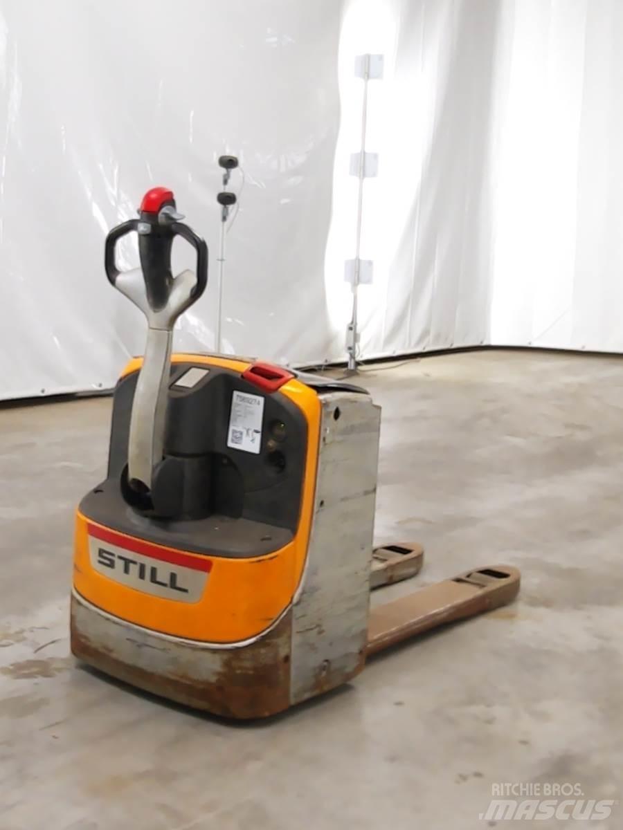 Still EXU16 Low lifter