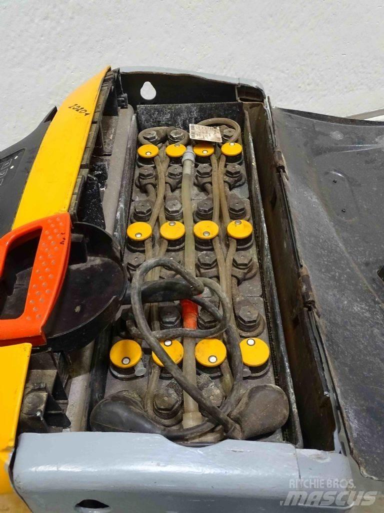 Still EXU18 Low lifter