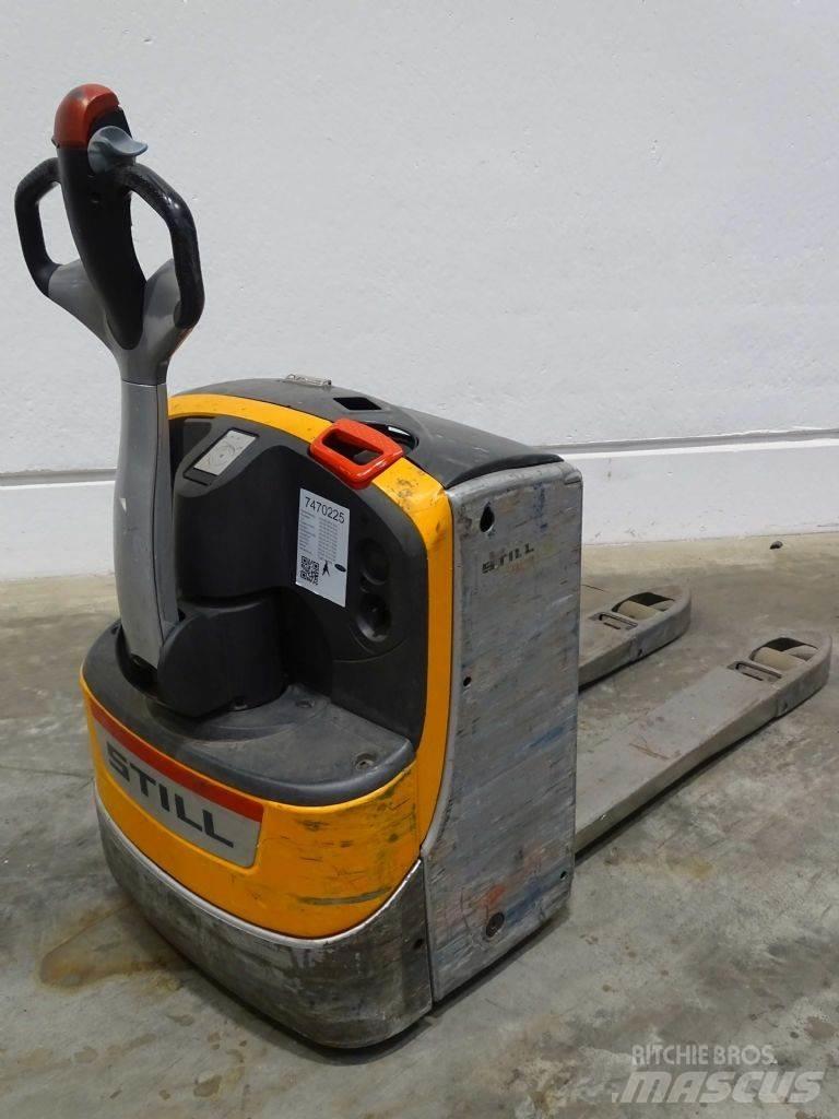 Still EXU18 Low lifter