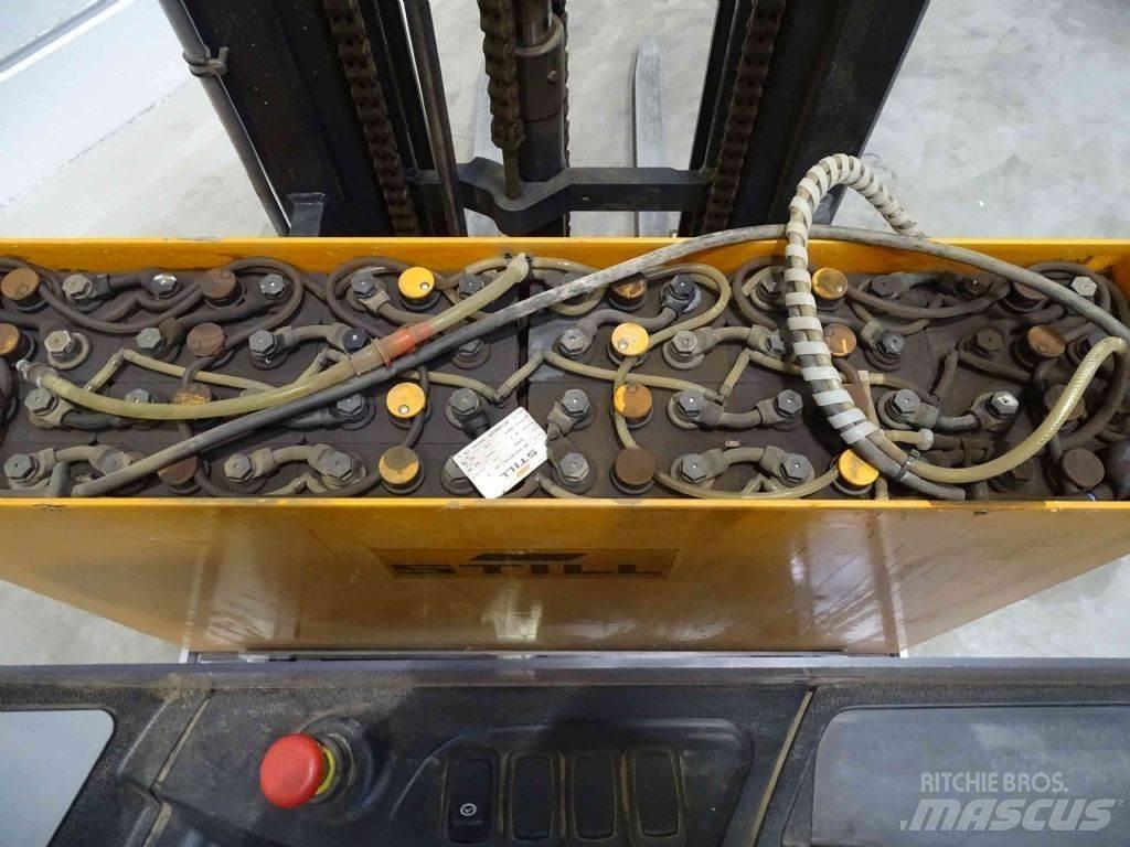 Still FM-X10 Reach trucks