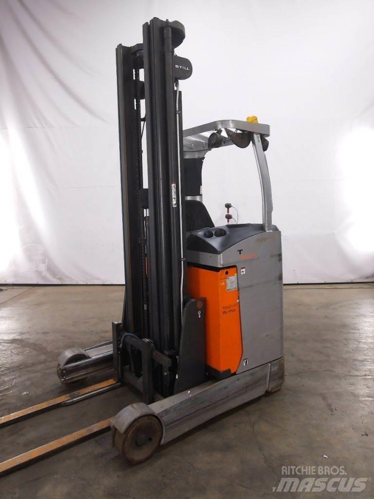 Still FM-X10 Reach trucks