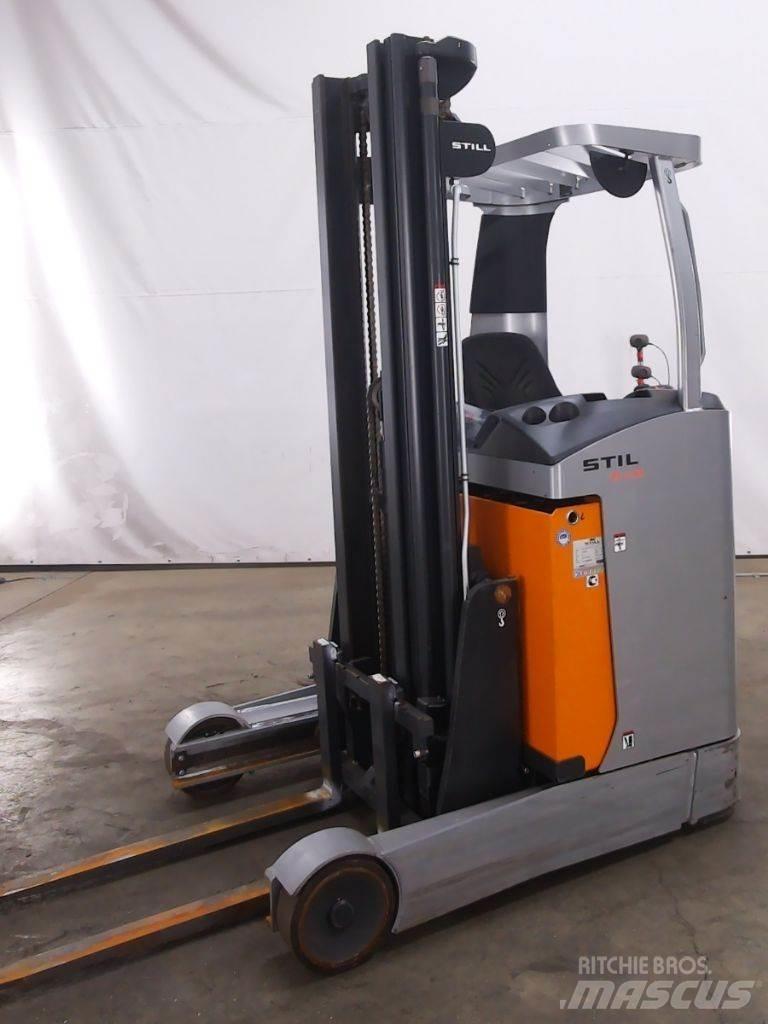 Still FM-X10 Reach trucks