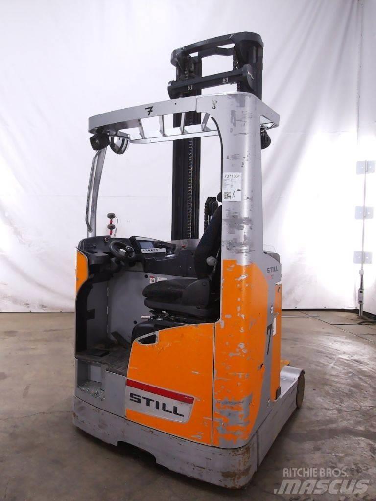 Still FM-X12 Reach trucks