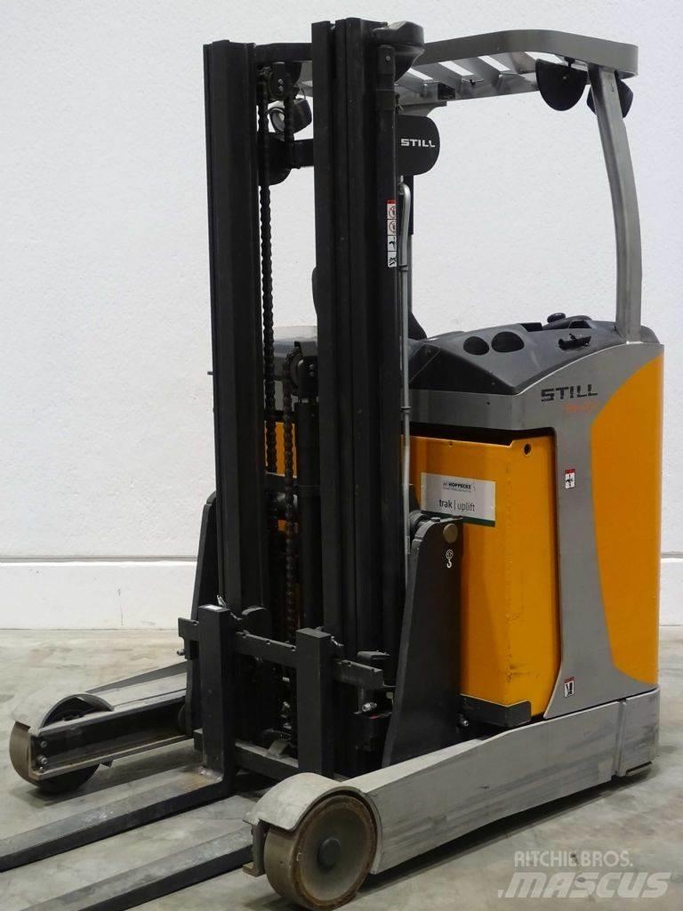 Still FM-X12 Reach trucks