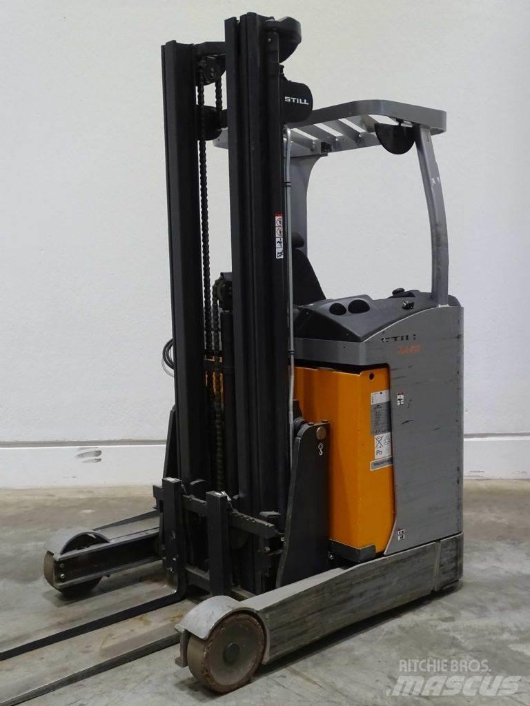 Still FM-X12 Reach trucks