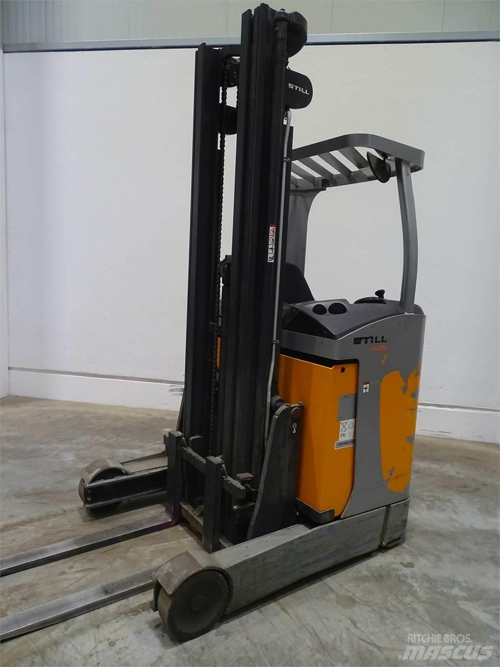 Still FM-X12 Reach trucks
