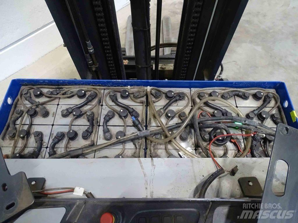 Still FM-X14 Reach trucks