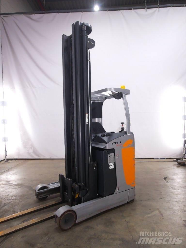 Still FM-X14 Reach trucks