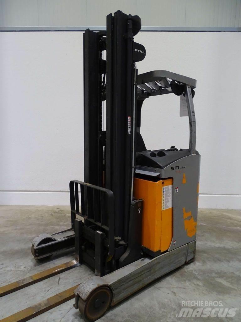 Still FM-X14 Reach trucks