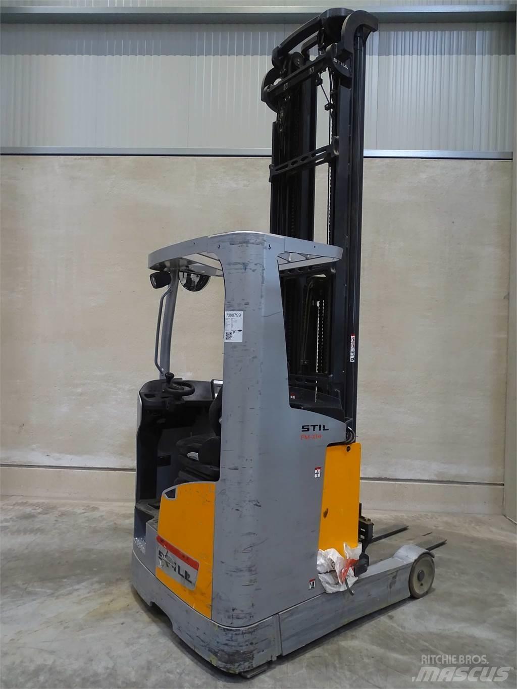 Still FM-X14 Reach trucks